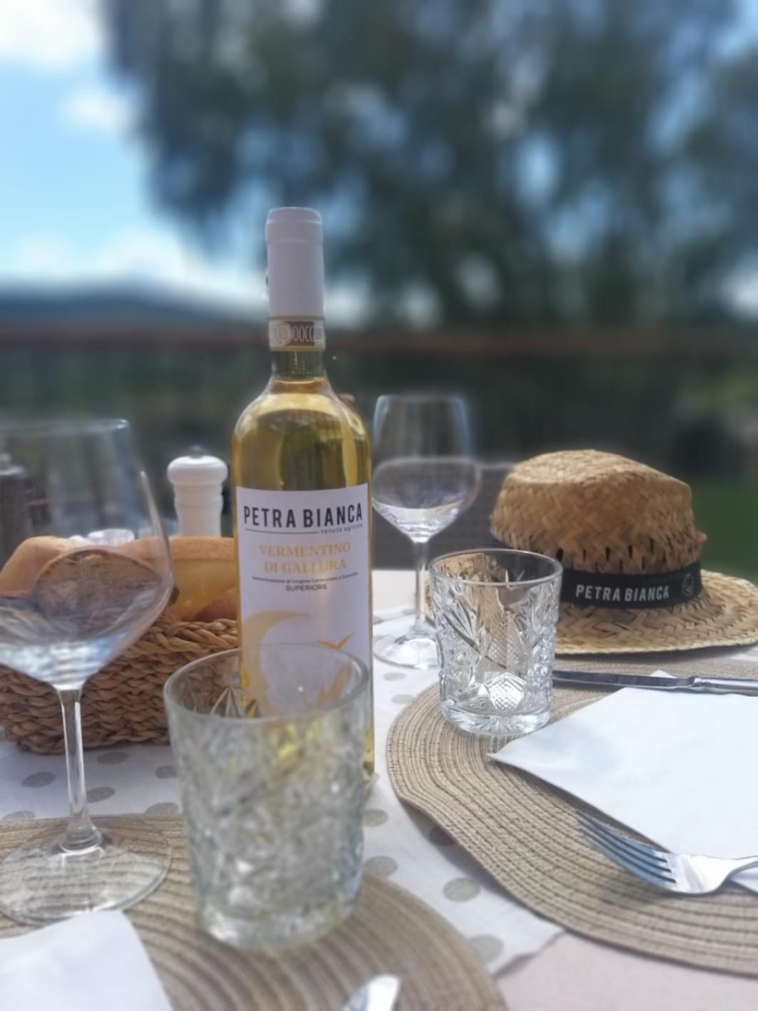 Tenuta Petra Bianca Palau Luaran gambar